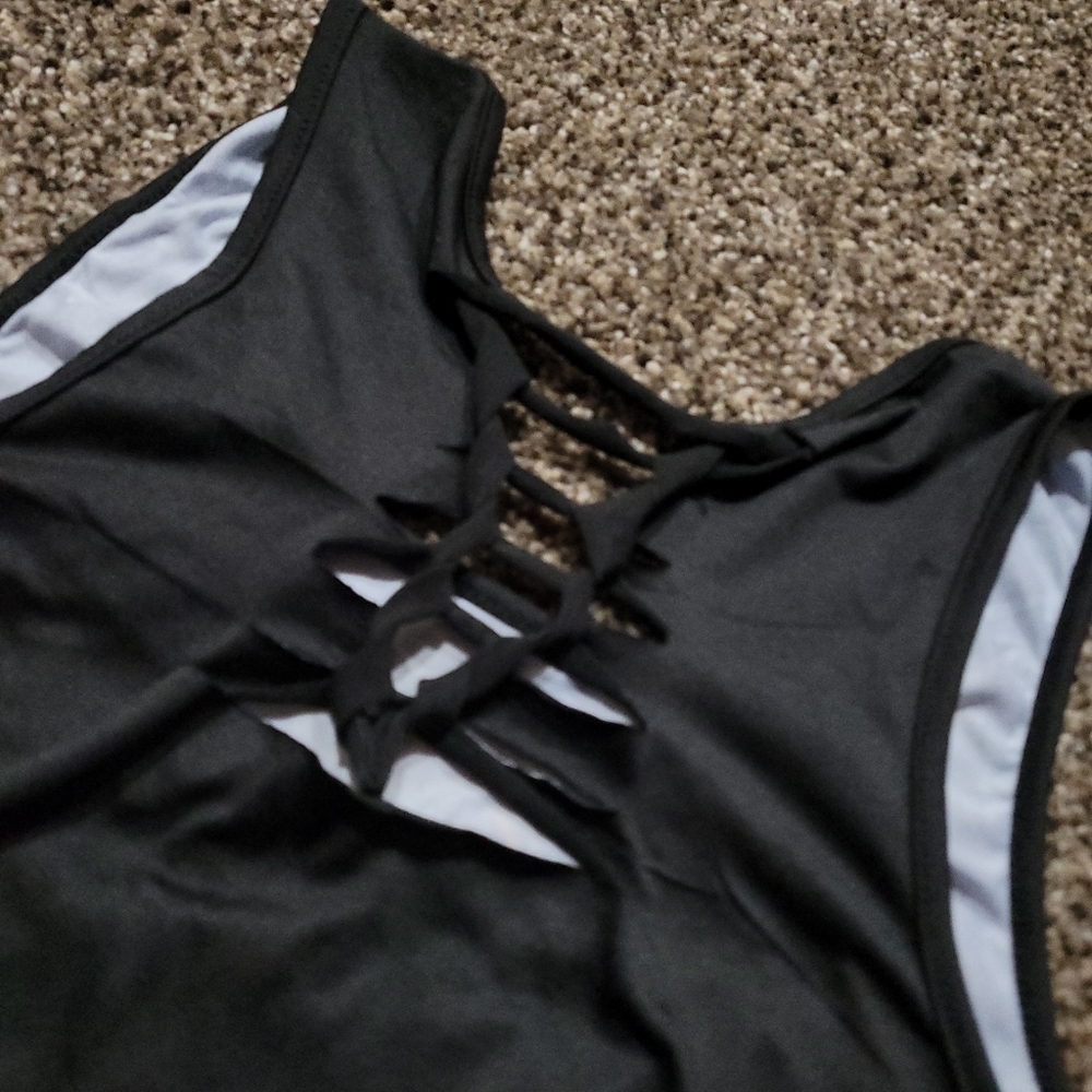 Wolf Moon Tank - Picture 4 of 4